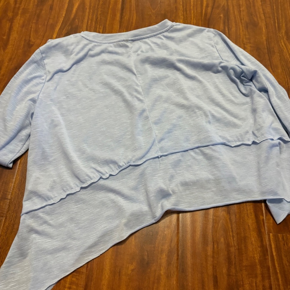 Flowy Top - Picture 2 of 2